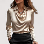 Charlotte™ | Satintop med V-hals