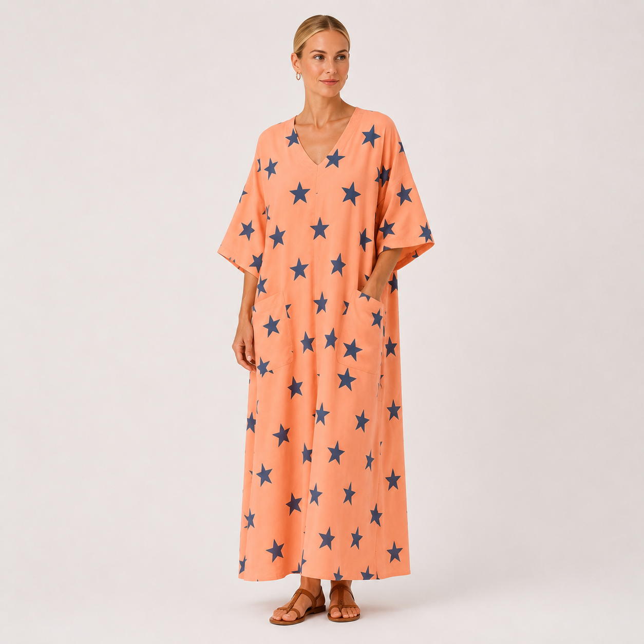 Kaftan Selma Koralfarvet Stjerner