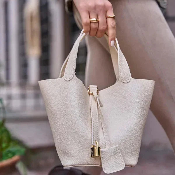 Signe | Piccolo 18